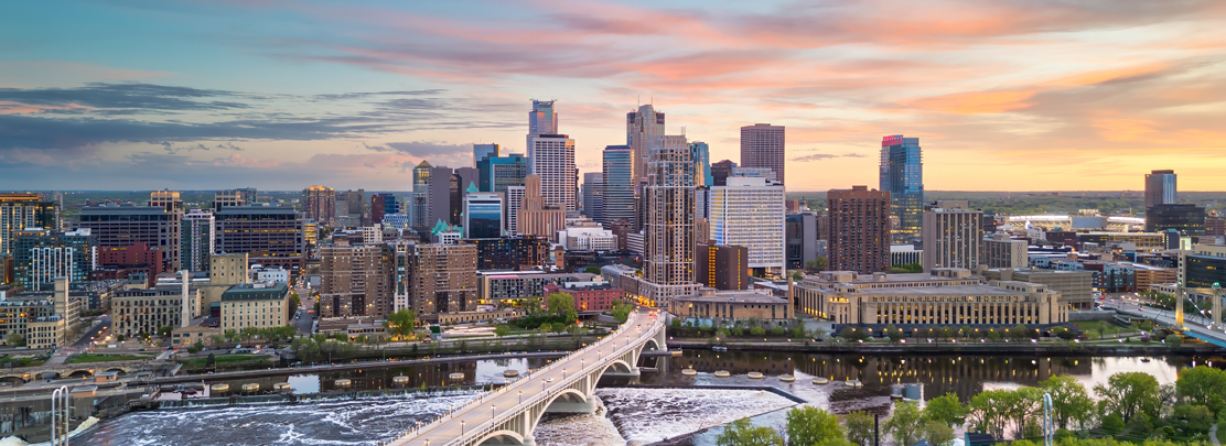 downtown minneapolis skyline at dusk