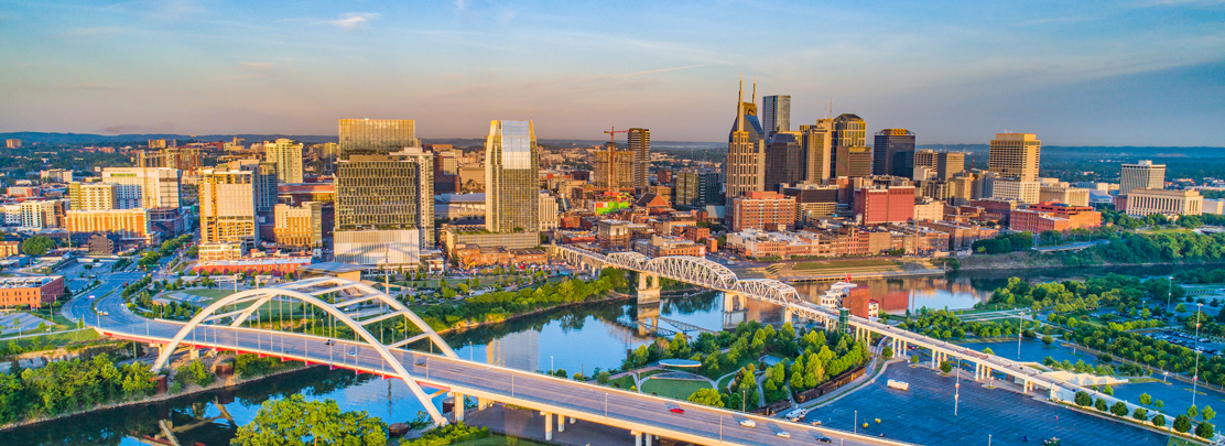 downtown nashville skyline at dusk